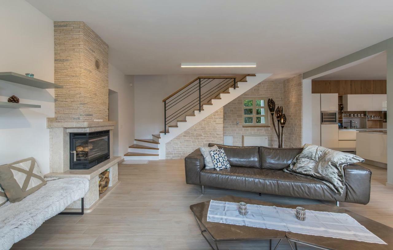 Design And Luxury Villa With Pool Kukci المظهر الخارجي الصورة